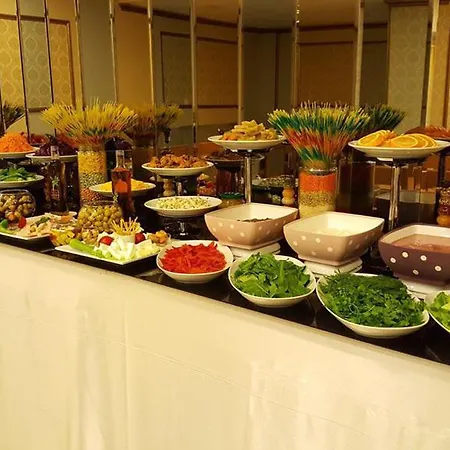 Pelican House Ξενοδοχείο 3*