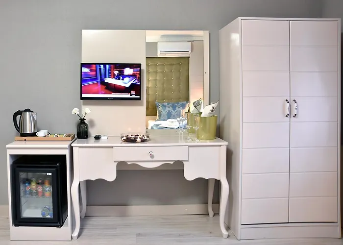 Pelican House 酒店 3*