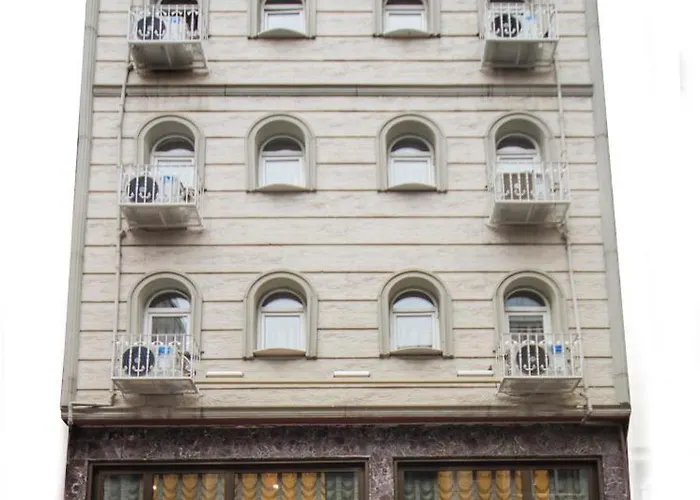 Pelican House 酒店 3*